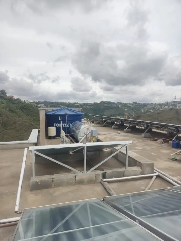 Instalação de aquecimento solar realizada pela Sollar das Gerais