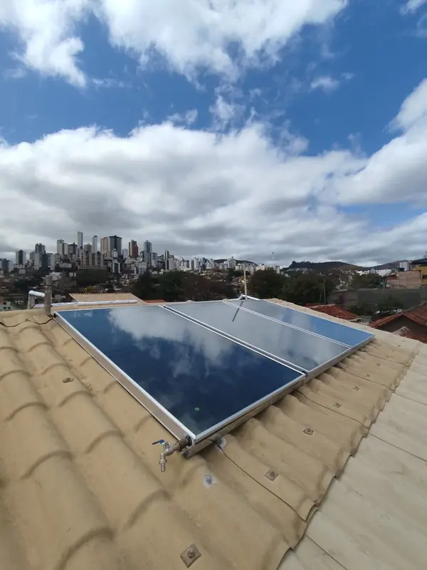 Instalação de aquecimento solar realizada pela Sollar das Gerais