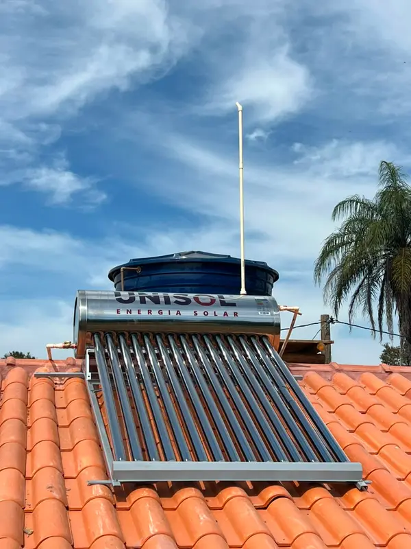 Instalação de aquecimento solar realizada pela Sollar das Gerais