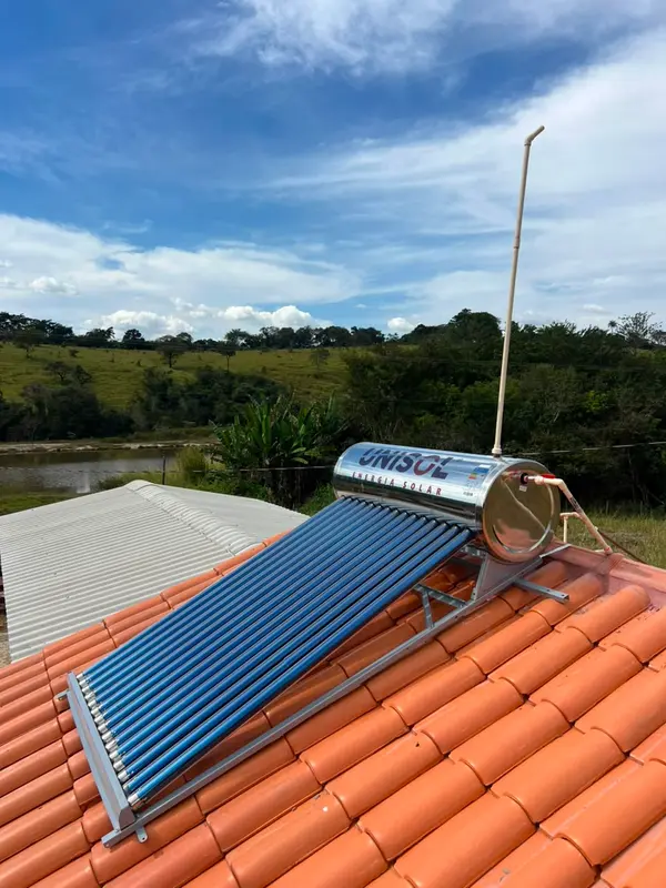 Instalação de aquecimento solar realizada pela Sollar das Gerais